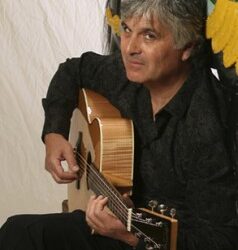 Guitar Virtuoso Laurence Juber